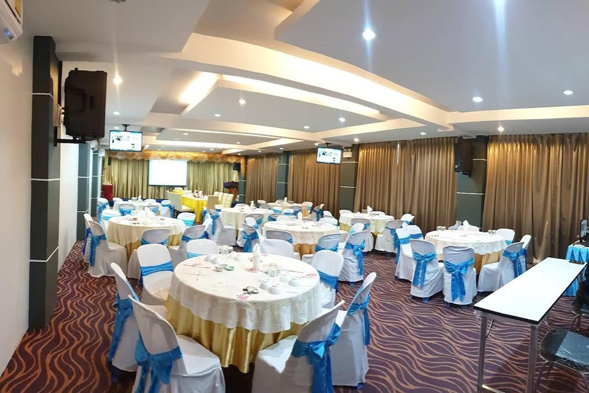 La Viva Hotel Buriram Exteriér fotografie