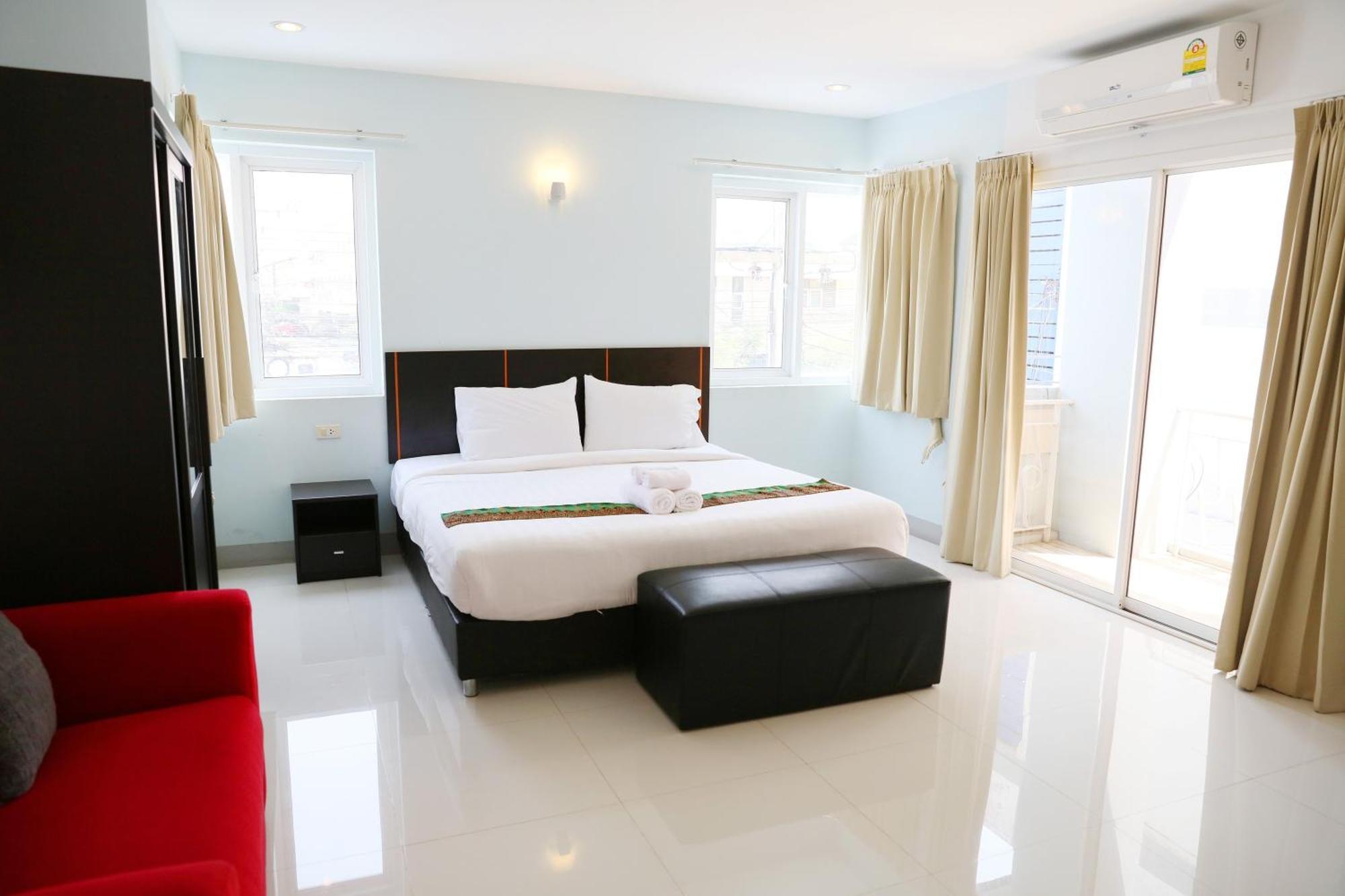 La Viva Hotel Buriram Exteriér fotografie