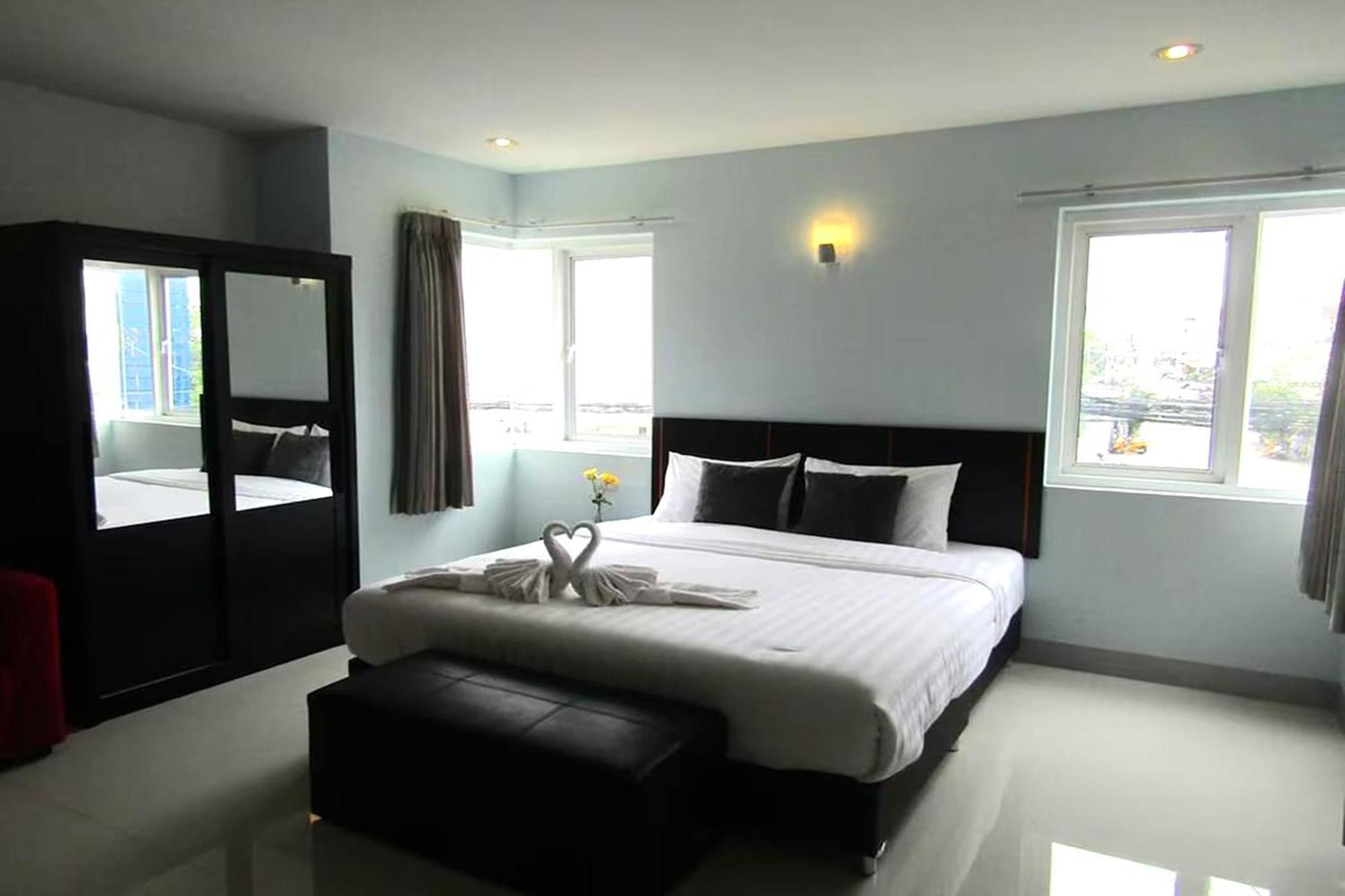 La Viva Hotel Buriram Exteriér fotografie